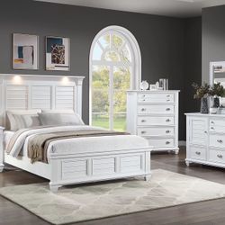 Brand New Elegant Queen Size Bedroom Set W/ LED Lighting 