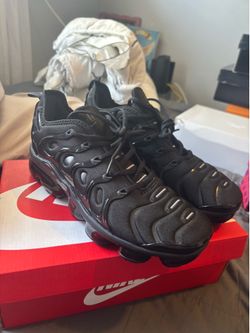 New Nike Air VaporMax Plus Size 10 Men