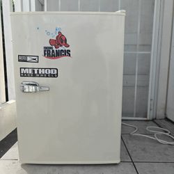 Insignia Retro Mini Fridge