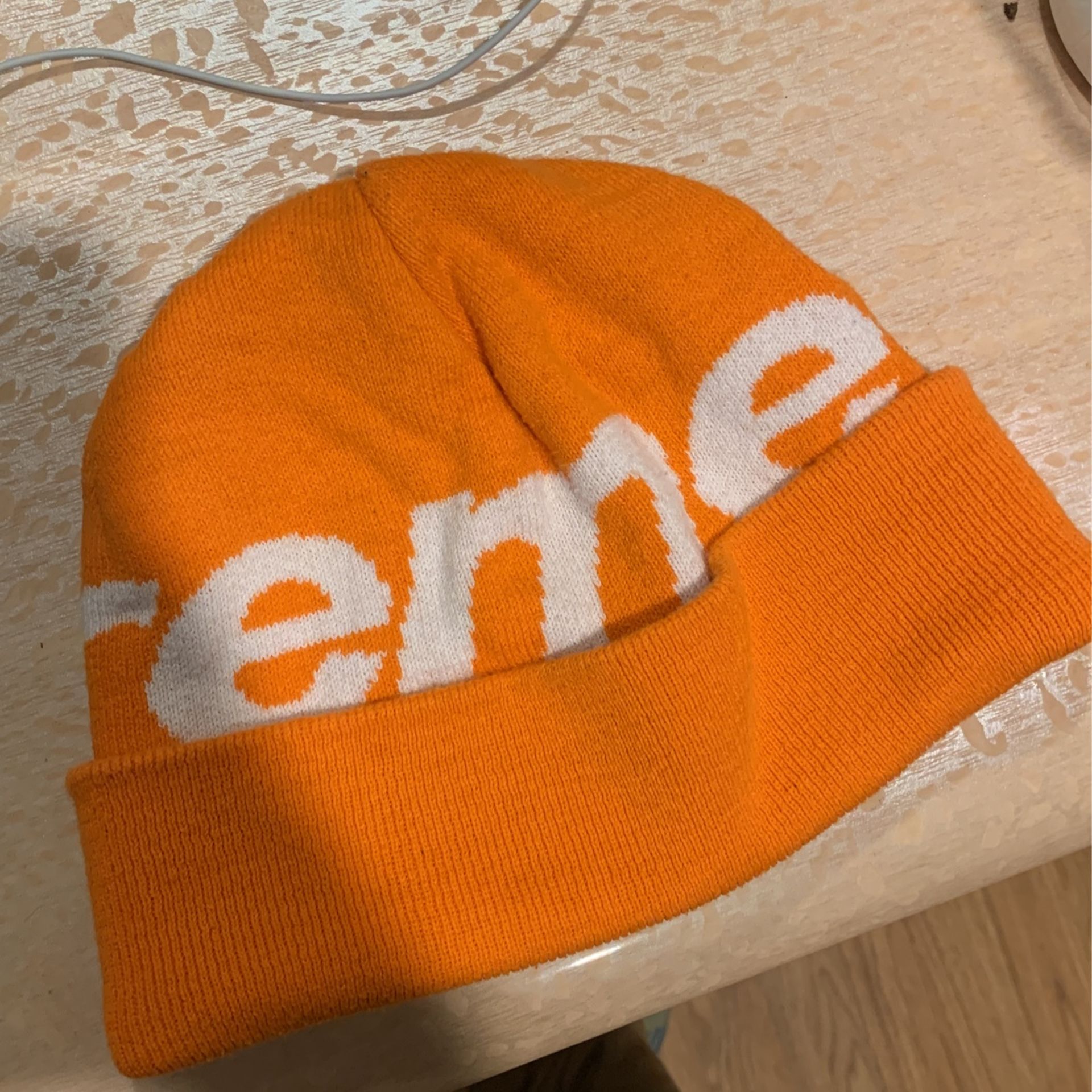 Supreme Bennie