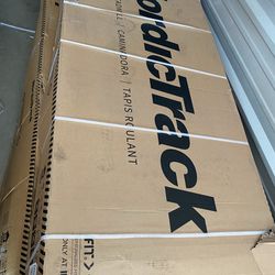 NordicTrack T Series 6.5S Treadmill Brand New in Box