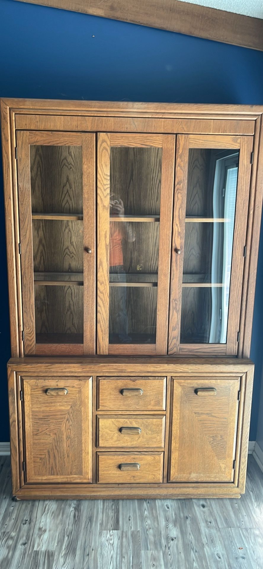 Very nice China cabinet