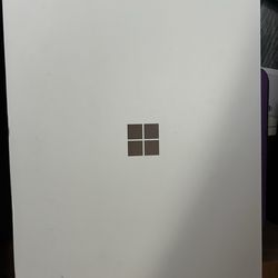 Surface pro copilot + 256gb with keyboard and stylus