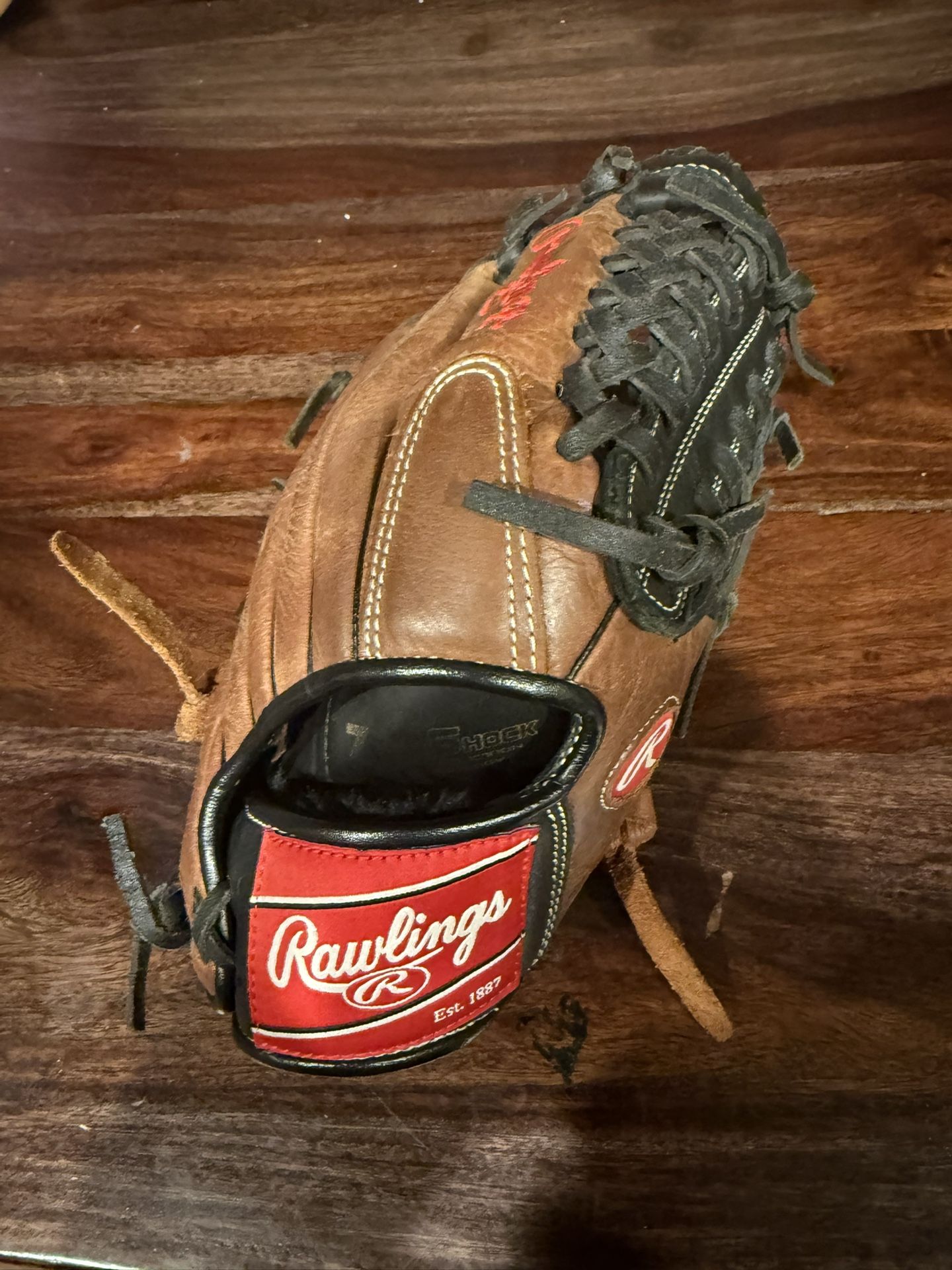 Rawlings Baseball Glove
