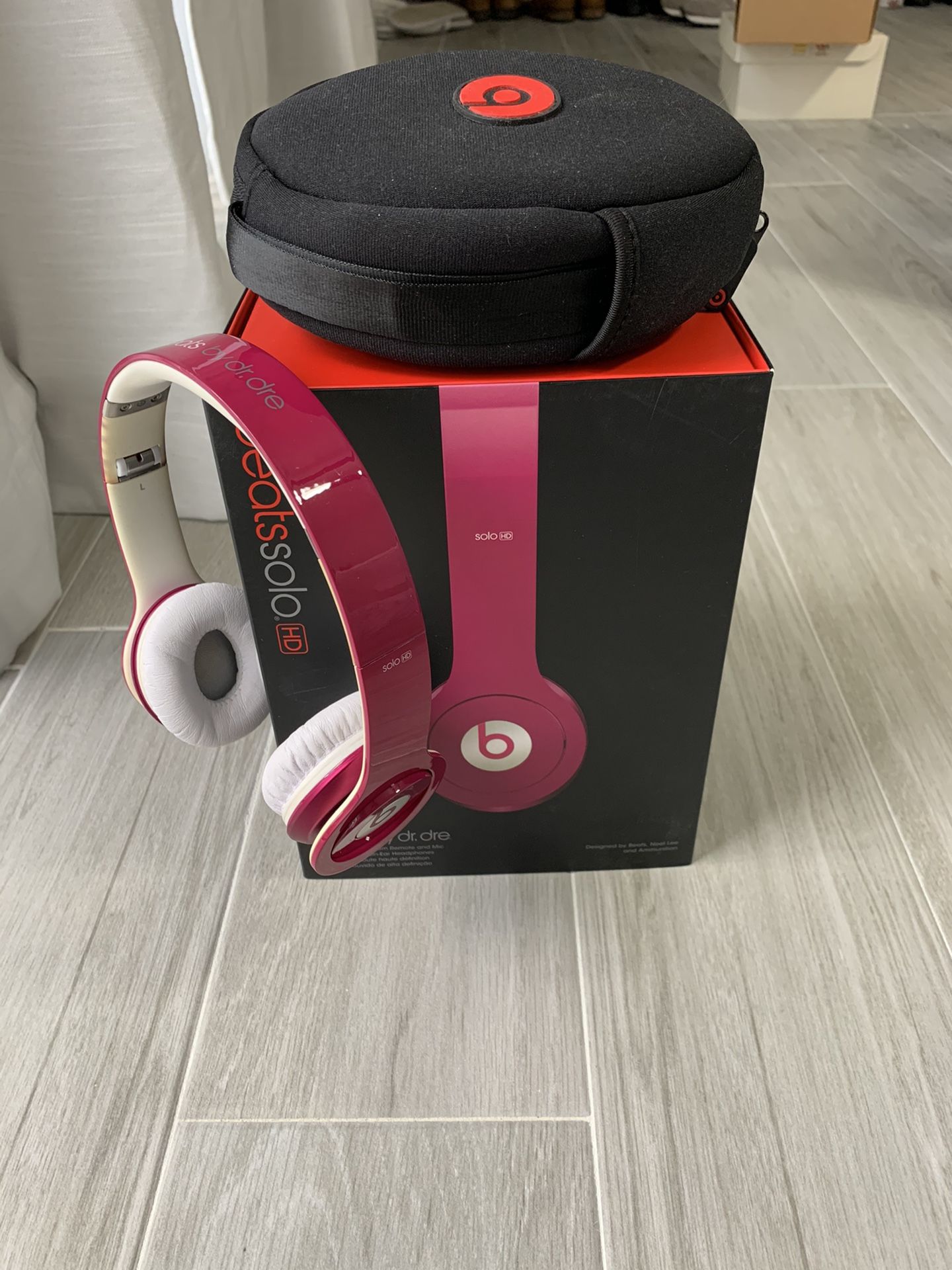 Beats solo HD wired headphones