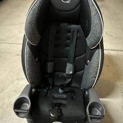 Evenflo Car seat 