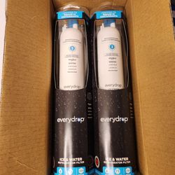Everydrop by Whirlpool Push-in Refrigerator Water Filter 3 - EDR3RXD1  (2 Pack)
