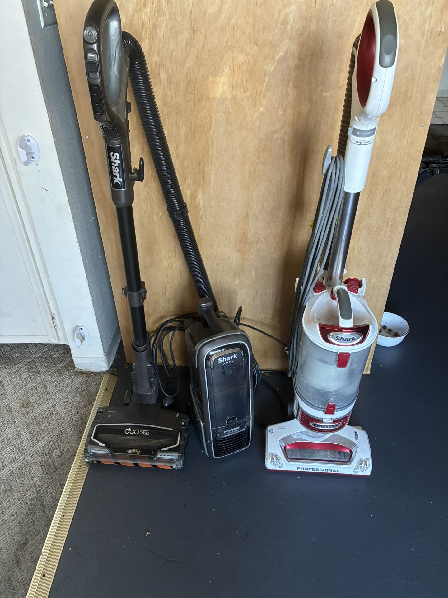 Shark Apex Rotator Dyson