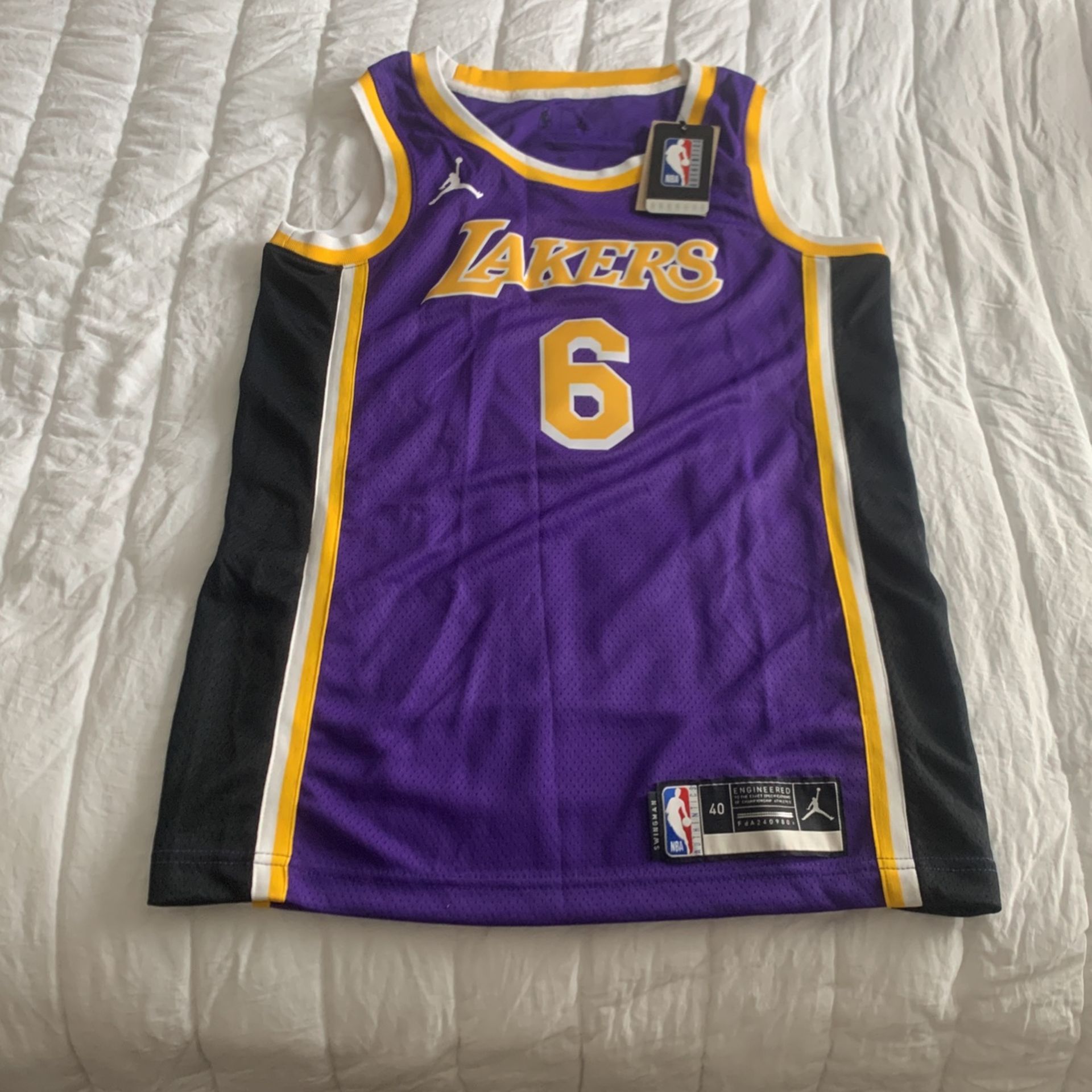 LeBron James Los Angeles Lakers 2023 Statement Edition NBA, 43% OFF