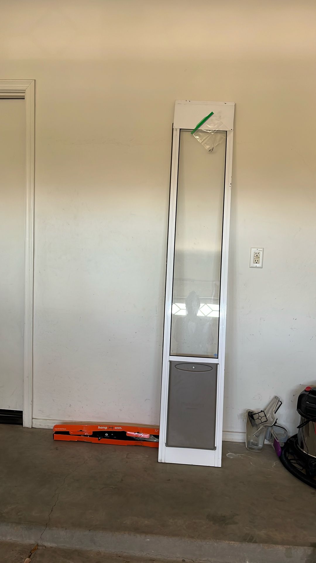 PetSafe Doggy Door for Sliding Glass Doors,  for Large Dogs FIRM $55