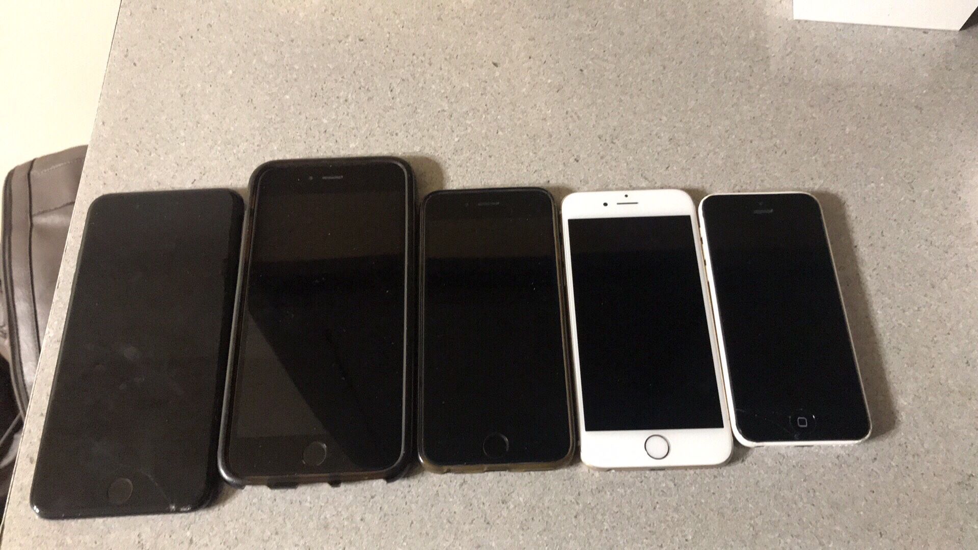 Damaged IPhone 7 Plus , 6 plus , 6 and 5c