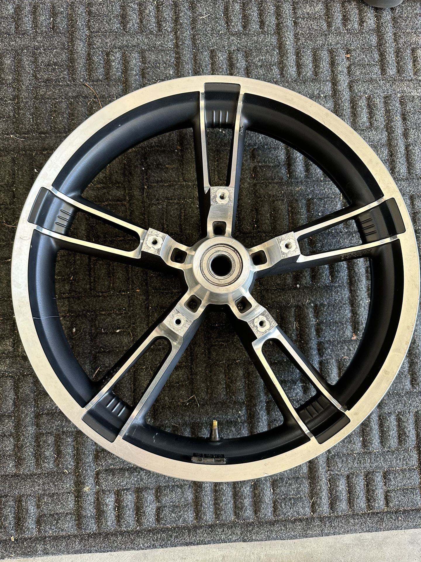Harley Davidson Street Glide Front Wheel
