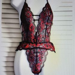 In Bloom by Jonquil One Piece Two-Tone Lace Bodysuit Red-Black, TIY097, Size SP, NWT