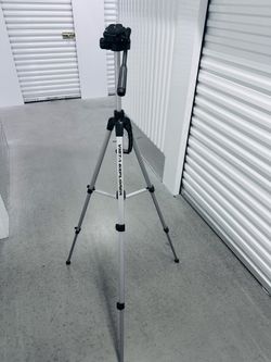Vista Explorer Adjustable Camera Tripod – Lightweight & Portable