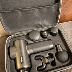 RENPHO Massage Gun w/ Case & Attachments – Works Great