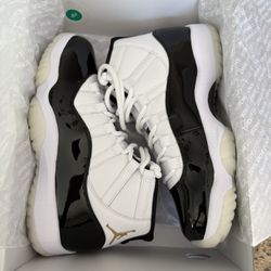 Air Jordan 11 Retro, Size 10.5
