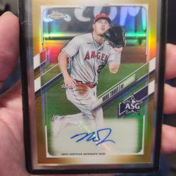 MIKE TROUT Gold Refractor #/50 Auto