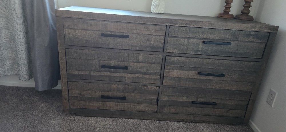 Eastern King Bedroom Set