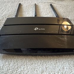 TP-Link AC1750 Dual-Band Wi-Fi Router – Works Great