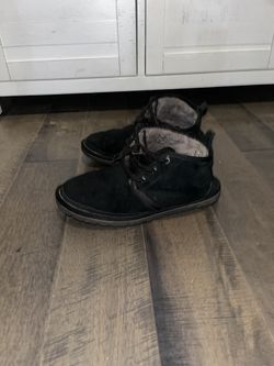 Uggs Men 8.5 Black 