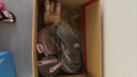 Kitchen supplies