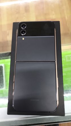 Samsung Galaxy Z Flip 4