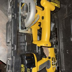 Screw gun and saw Dawalt