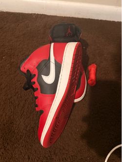 Air Jordan 1 mid red and black