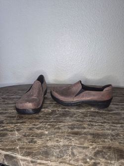 Klogs Womens Brown Slip On Clogs Size: 8 M Slip Resistant