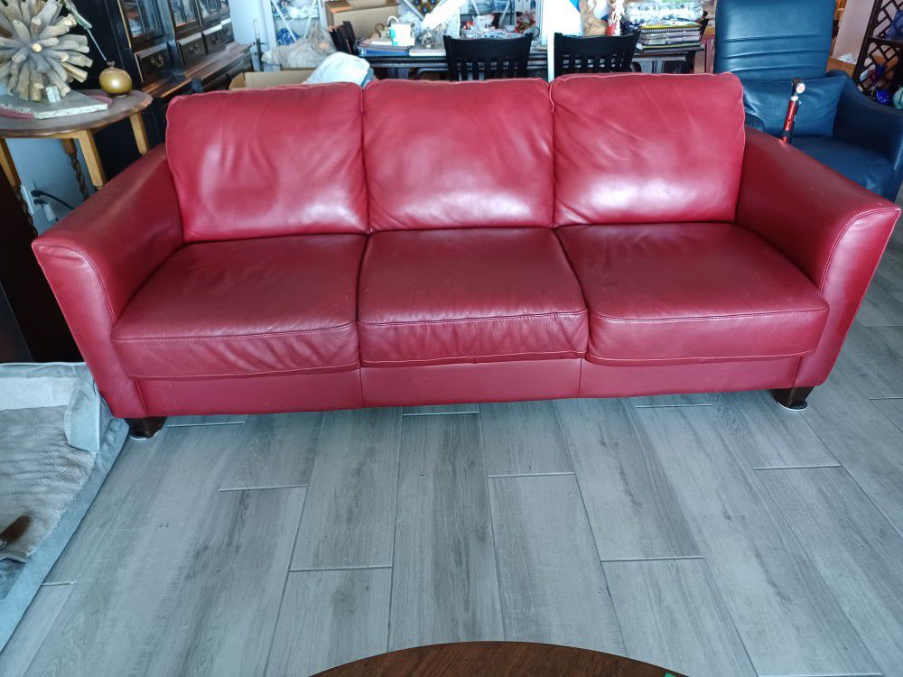 Burgundy Red Leather Sleeper Sofa