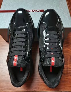 prada cups