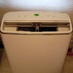 Portable AC/Fan/Dehumidifier - Works Excellent - Ice Cold Can Deliver