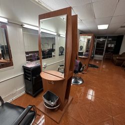 Salon Stations