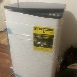 Brand New 4 Mo Old Portable Washer