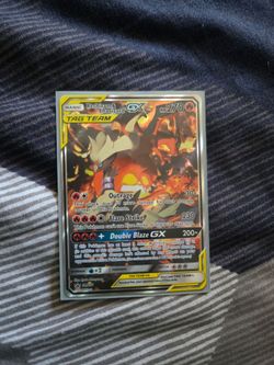 Reshiram & Charizard GX Tag Team Pokemon Card