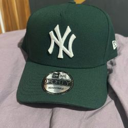 NEW YORK YANKEES HAT ADJUSTABLE 