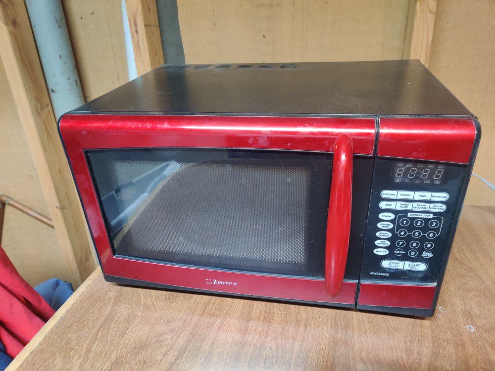 Emerson Microwave 1350 W