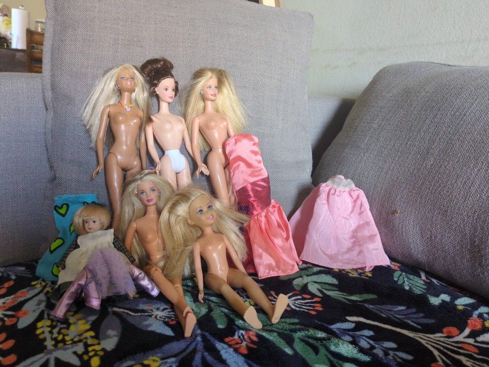 90ds Barbies 2000ds Barbies Bang On The Door Groovy Chick