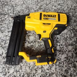 DEWALT 20V MAX* Cordless Brad Nailer, 18GA, Tool Only (DCN680B) 