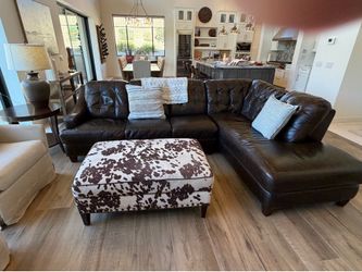 Bassett Living Room set
