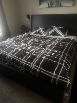 King size bed