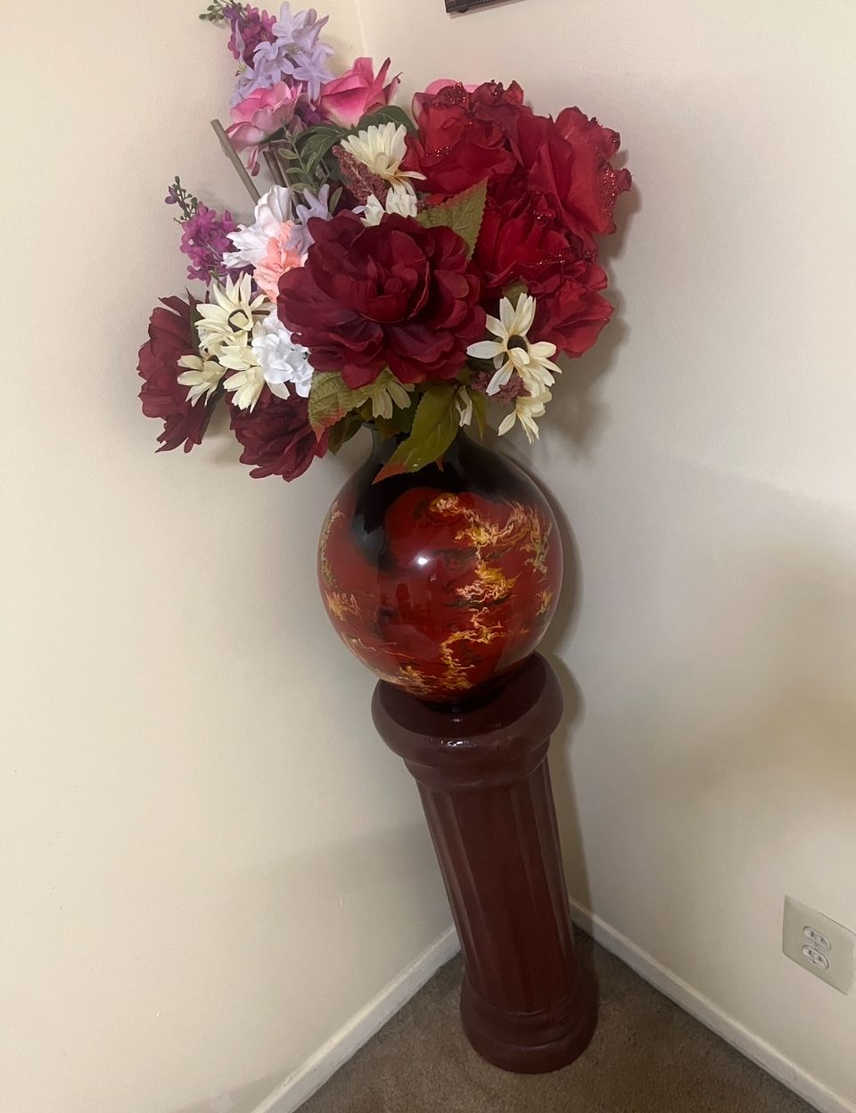 Large 18” Kutani Japanese Flower Vase With Free 28” h Stand View Photos For Details Pickup Gaithersburg Md20877