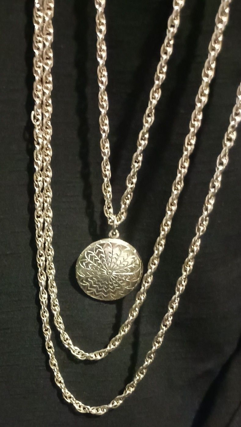 VINTAGE MULTI STRAND SILVER TONE NECKLACE