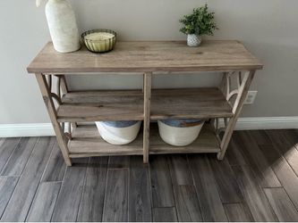 Entry way table