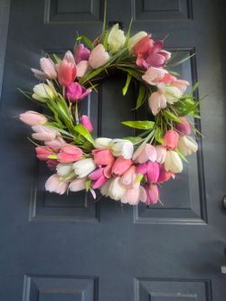 Tulip wreath