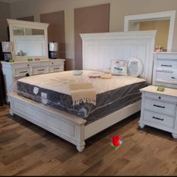 ✨ Whitewash Queen Panel Bed✨ Brand New💯 In Stock📣