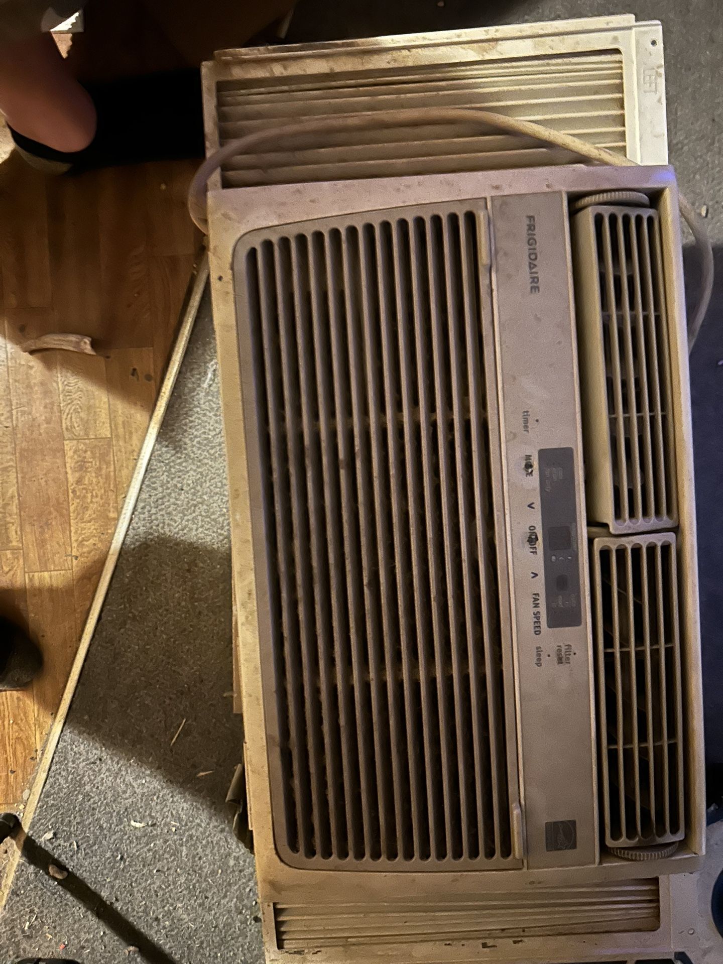 10,000 BTU A/C (window Unit)