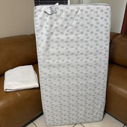 Crib Mattress With Mattress Protector