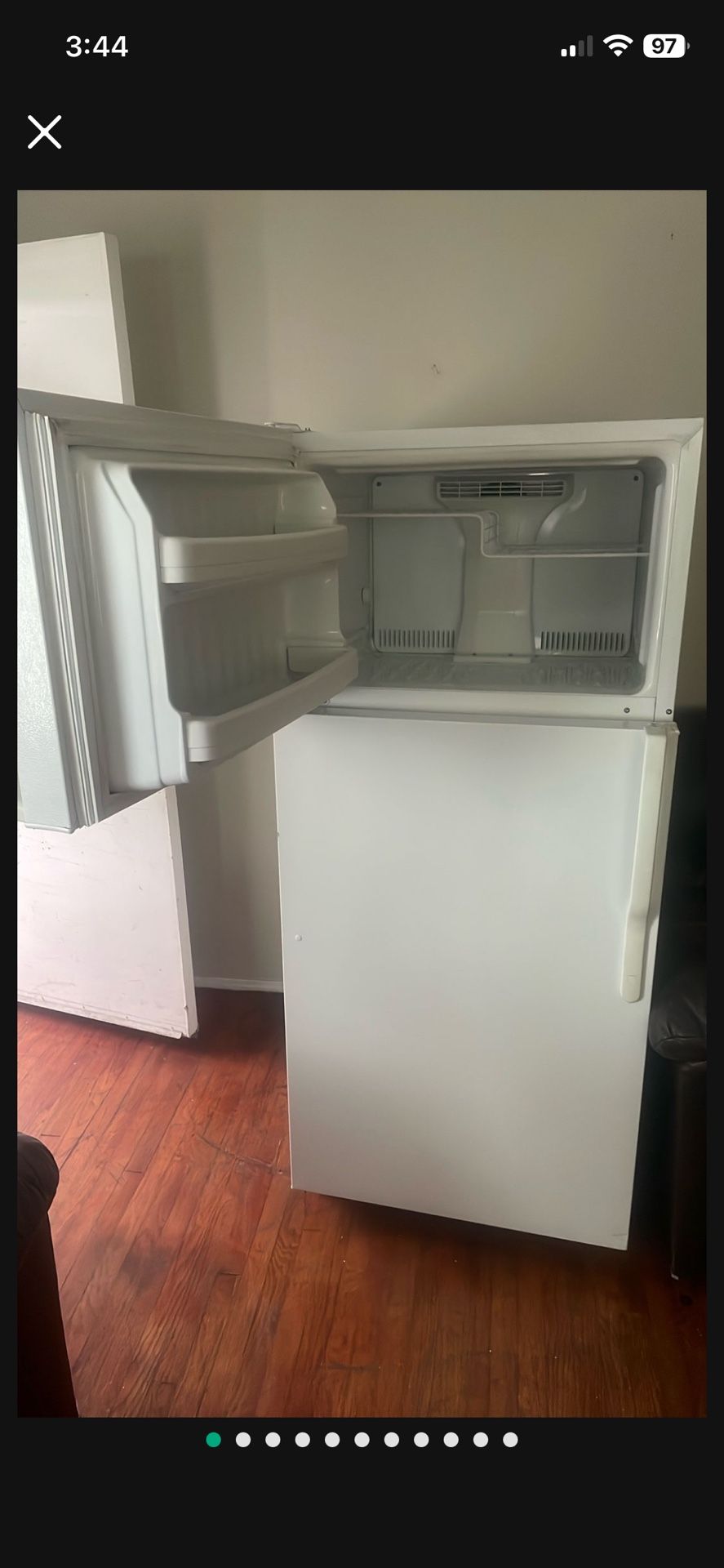 Refrigerator 28wide 65 H