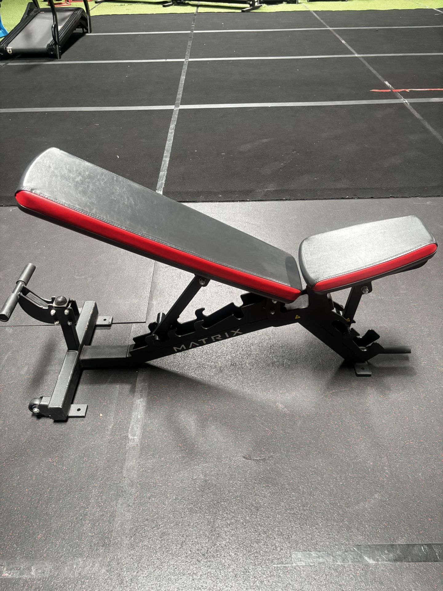 Left Weight Chair